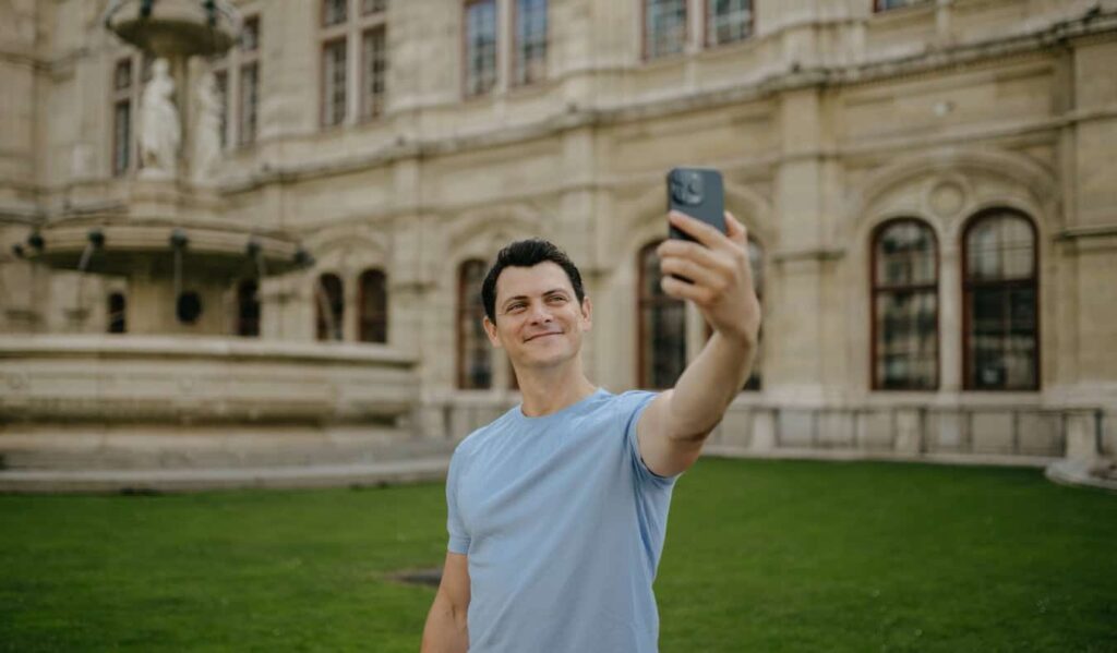 Holafly Plans: The Best eSIM Plan for Long Term Travelers